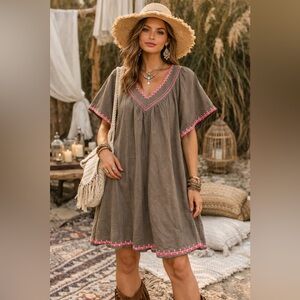 Easel Boho Embroidered Peasant Dress Tunic Size Small NWT
